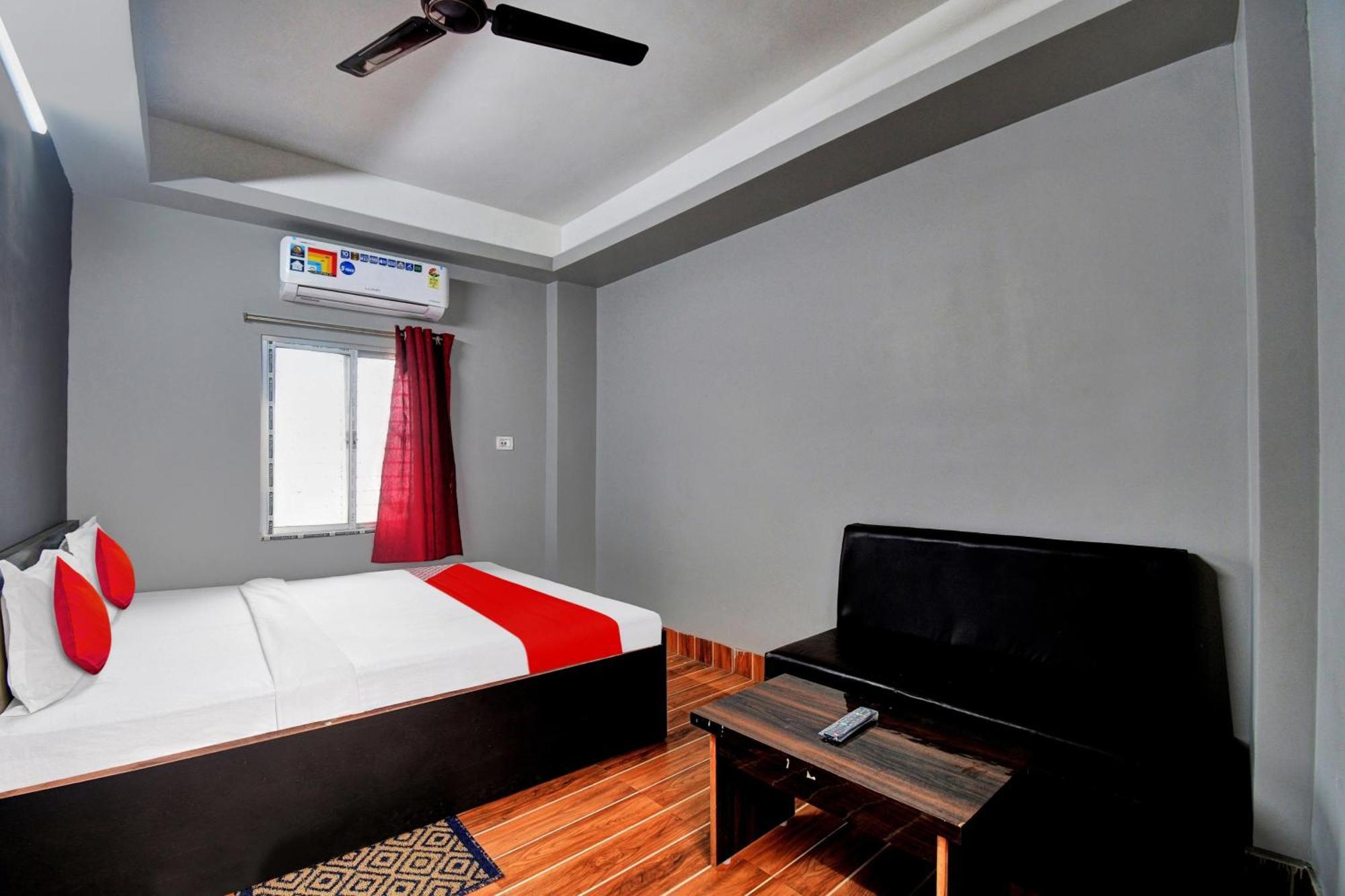 Super Hotel O Royal Empire Calcutta Eksteriør billede